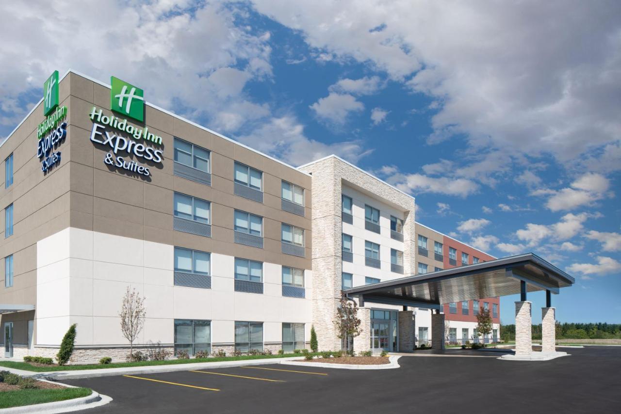 Holiday Inn Express & Suites - Elkhorn - Lake Geneva Area By Ihg Luaran gambar