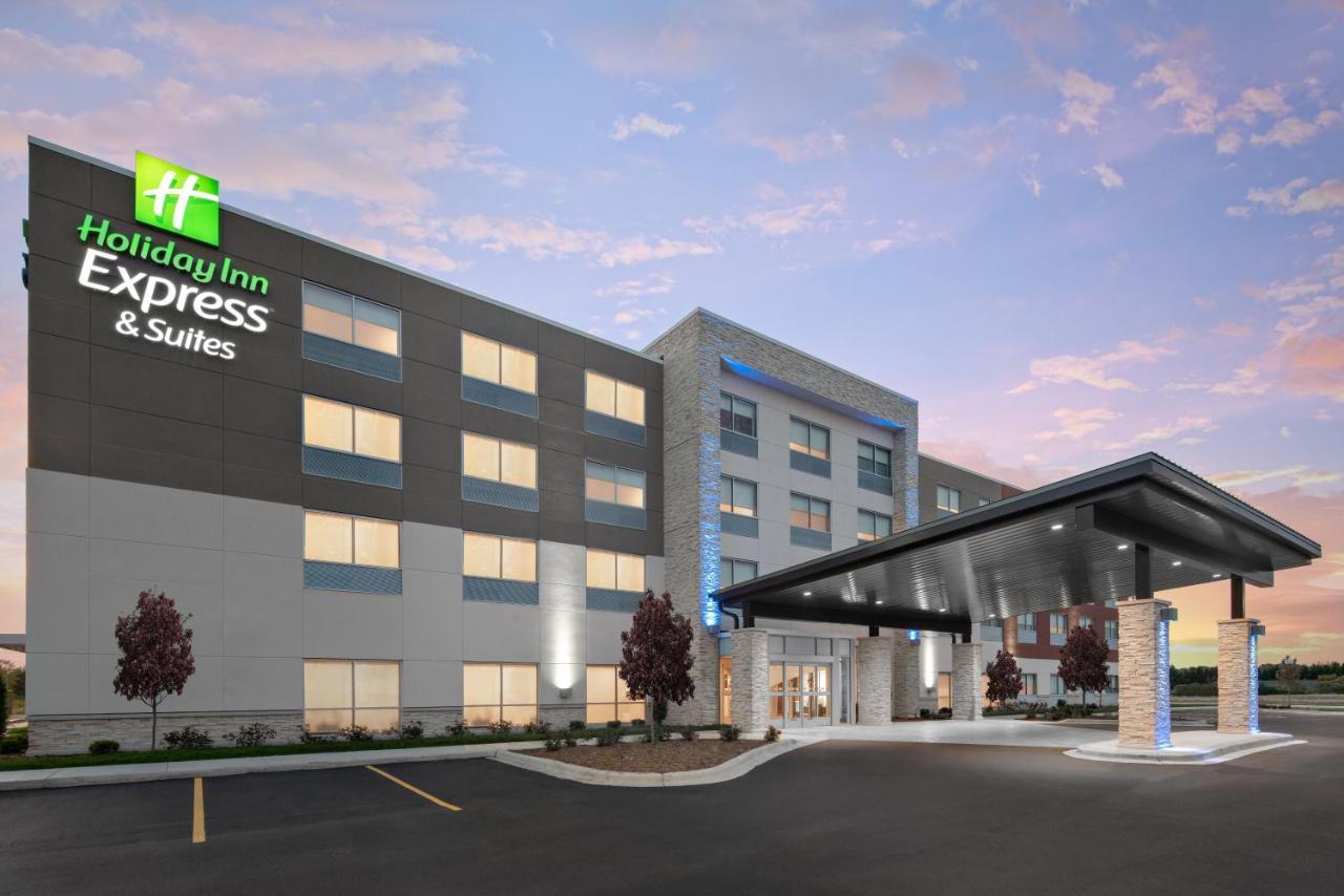 Holiday Inn Express & Suites - Elkhorn - Lake Geneva Area By Ihg Luaran gambar